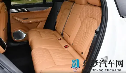 领克09探索版上市,搭载FYRA四驱+NAPPA座椅,性能与舒适兼备!-2