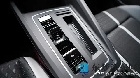 新车味还没散的高尔夫，这价格太香了！【大众 高尔夫 300TSI Pro】-1