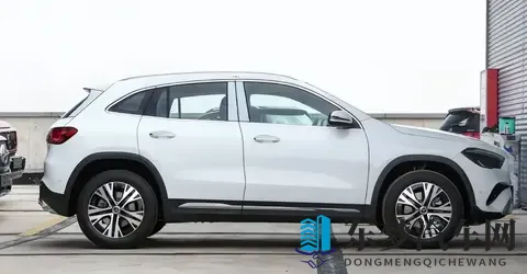 平民版“奔驰SUV”！从299万跌至18万，20T+适时四驱却无人欣赏-2