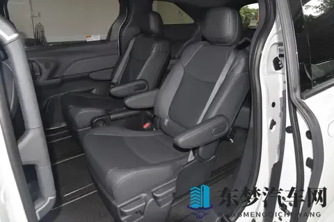 丰田赛那：家庭“奶爸神车”选购指南-1