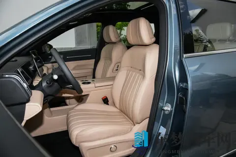 带全家出门，这台10万级SUV能兜底-捷途X70L-1