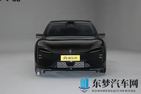 20万预算买“新豪华”？这台国产车把年轻人想要的全安排上了-2