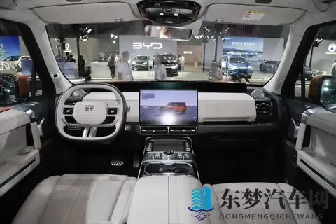 5 米车长 + 173 英寸吸顶屏！捷途纵横 G700 露营、商务，一台车全搞定-2