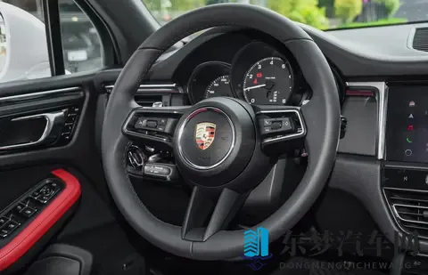 可运动、可舒适，提供三种动力系统，深度体验20T Macan-2