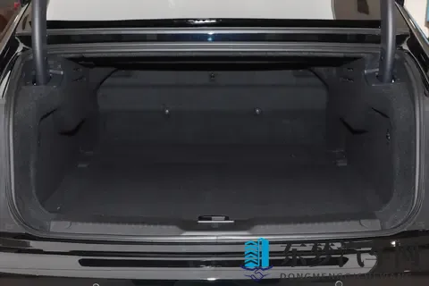 红旗H9全方位新车选购指南 各版本差异 配置解读