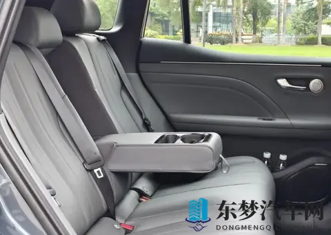 AION i60预售价公布！纯电版1198万元起售，续航400公里！-3