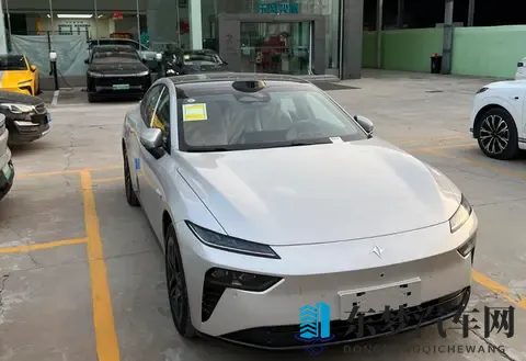 东风奕派eπ007+到店，增新配色+激光雷达，配544马力+FSD悬架-3