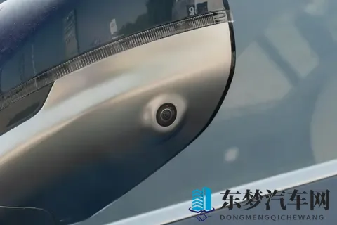 深蓝S09与理想L9对比分析，谁更适合追求性价比的家庭用户？