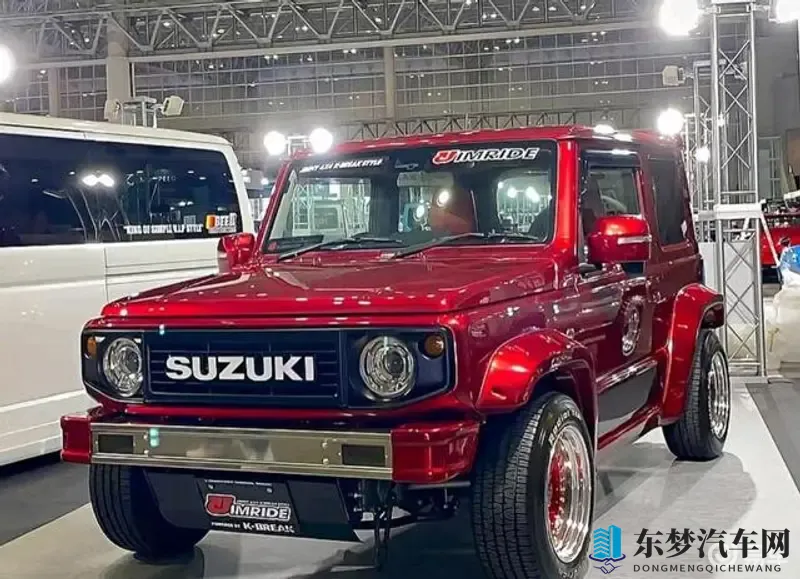 小男生光着小ji ji无码：幼童赤身裸体画面引发争议-1