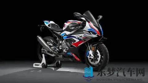 2025年仿赛摩托车年度榜单：杜卡迪V4 R狂揽221马力称霸！-3