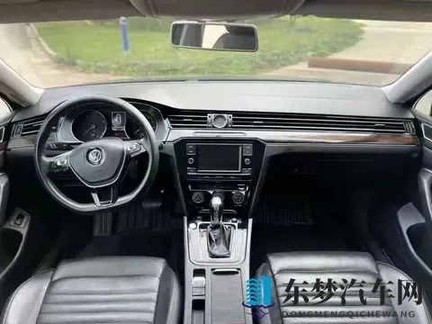 10万出头，入手2019款一手大众迈腾，家用代步香不香？-2