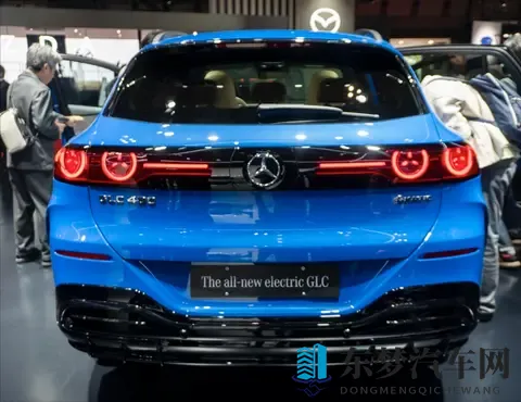 新款梅赛德斯奔驰GLC EQ在日本移动展亮相！-1