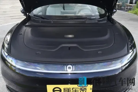 岚图梦想家10月销量再夺冠，梦想家山河将于广州车展推出-1