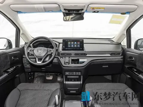 男生把小困困进女生嘴里：汽车疲劳问题新解：智能系统守护行车安全-1