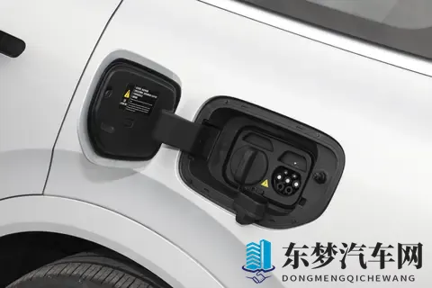 连续三天每日定量破千，深蓝S09凭什么这么火？看完你就懂了-3