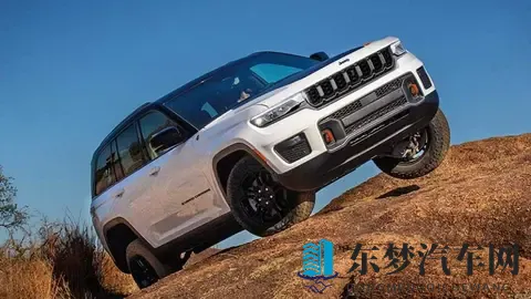 2026款Jeep大切诺基：内饰和外观图库-1