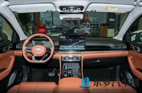 绿巨人秋葵：新能源汽车新秀惊艳亮相，环保时尚引领潮流