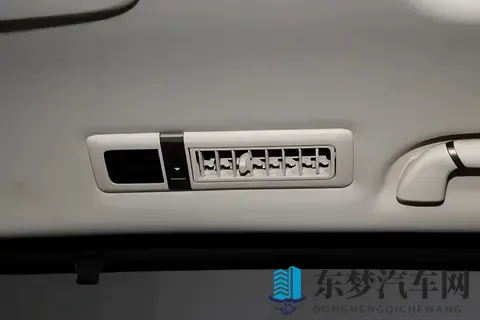 四驱+插混+豪华配置，这台新车上市就降价，真香还是套路？-2