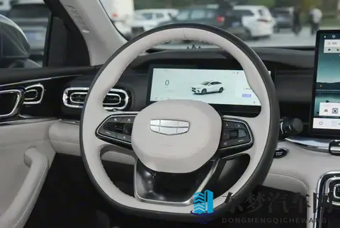 第5代吉利帝豪将于11月5日预售,新增15T发动机,预计上市即交付-3