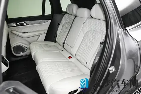 1988万起，2026款领克09四驱探索版上市，挑战日系神话？-3