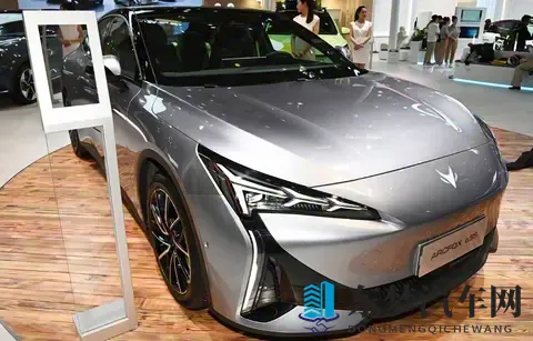 9 月销量仅2526台,1278万起售的极狐阿尔法 S5为何销量遇冷?-3