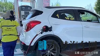 各大网友,油价涨到多少,会让你放弃燃油汽车-1