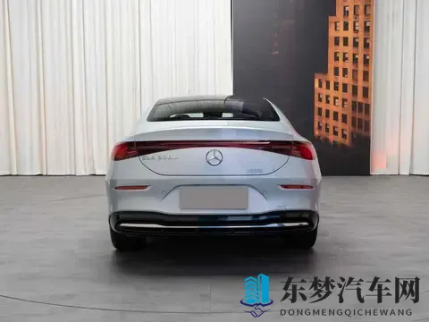 奔驰纯电CLA要来了，国产车围剿下它能活吗？豪华品牌最后的倔强-2