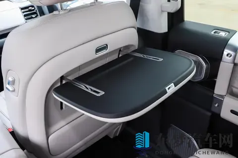 越野SUV 纵横 G700： 鲲鹏混动 IP68 防水， 硬核越野性能尊享体验解读-3