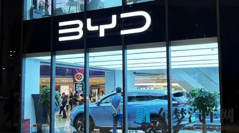 销量第一被“绝杀”!终于疲态显现,比亚迪快装不下去了?-2