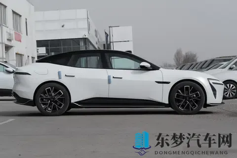 阿维塔 06 Elite 上市：华为激光雷达成标配，智驾实力藏不住了-2