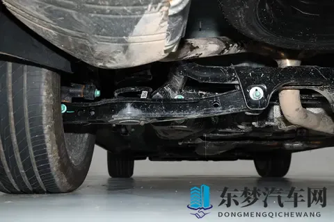 试驾捷途X70L：999万起售，硬核实力派七座SUV