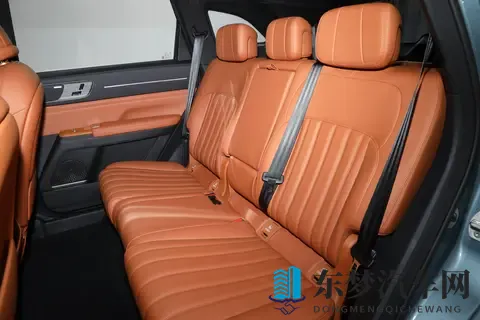 10万级7座SUV安全能有多狠？硬核测试加持，还能兼顾舒适与空间！