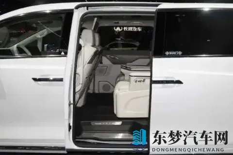 奶爸的“移动客厅”真香：当魏牌高山7遇到二胎家庭的全场景挑战-1