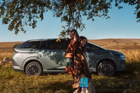 小鹏X9走了理想Mega最应该走的路，理想需要推出一款增程MPV-1