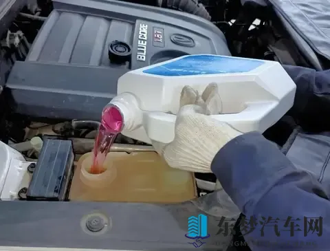 汽车防冻液什么时候更换？看这两个标准-3