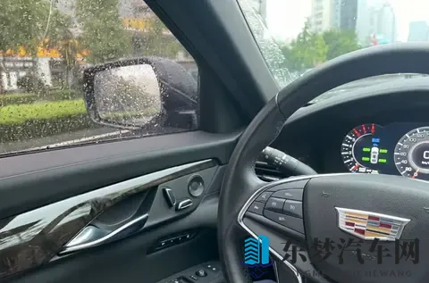 新金艳花瓶最经典十首歌曲：速度与音乐共鸣：探寻经典曲目中的汽车情怀-2