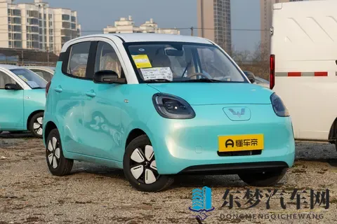 五菱宏光 MINIEV 全系对比：8 款车型怎么选？这两款实用性拉满-1