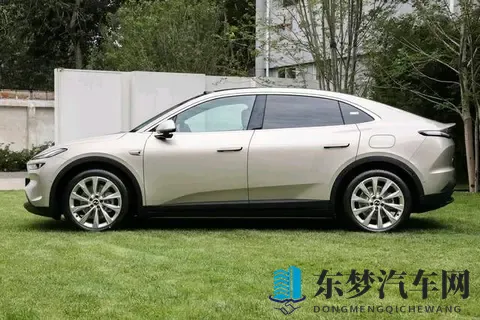 东风奕派eπ007+上市：限时1399万元起