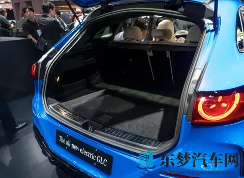 新款梅赛德斯奔驰GLC EQ在日本移动展亮相！