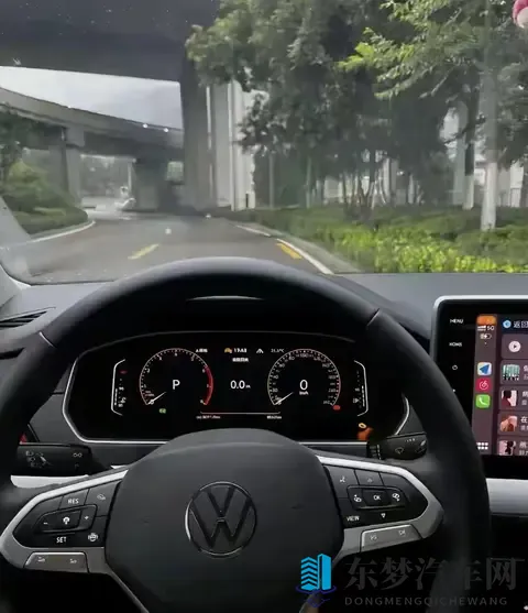 99热这：智能座舱崛起,重塑汽车生活新体验