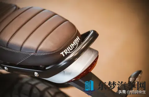 凯旋400价格崩盘？398cc发动机表现亮眼，二手车商承压？-1