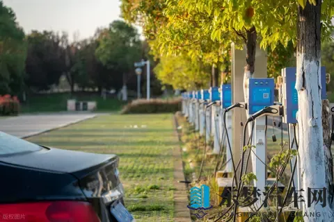 新能源汽车用车成本那么低，为什么还有很多人买燃油车？-2