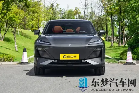 华为乾崑ADS SE加持,轴距2900mm,试驾深蓝S07 2026款,值得选吗?-1