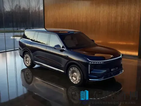 恒星增程+灵蜥底盘，智己LS9售价3369万起！理想L9要失守了？-1