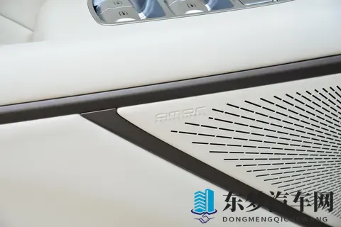 30万内家用MPV新选项!二三排共轨、全系激光雷达,还有惊喜-3