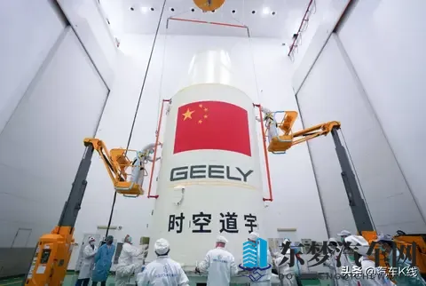 女生脱衣服软件：智能驾驶新突破，深度学习引领未来