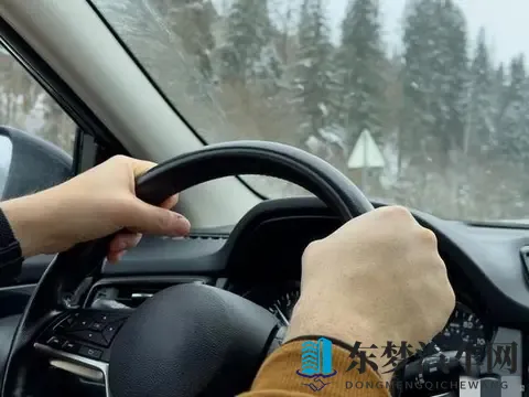 交警:别问堵车时为何不能打开“内循环”,问就是“2个原因”-1