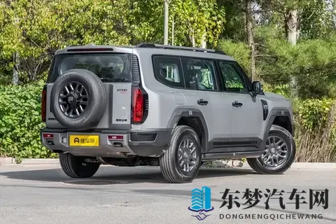 这台30万级SUV到底有多硬核!轴距为2870mm,值得购买吗?-1