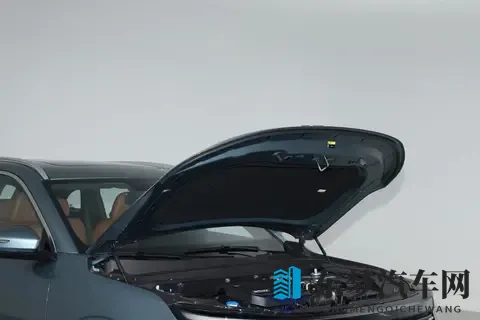 20T+8AT,车长超4米8,顶配的捷途X70L实力如何?-1