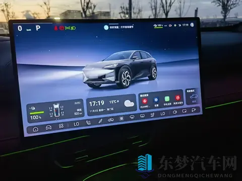 深蓝S07，我的移动舒适堡垒：日常用车最爱的那些功能-1